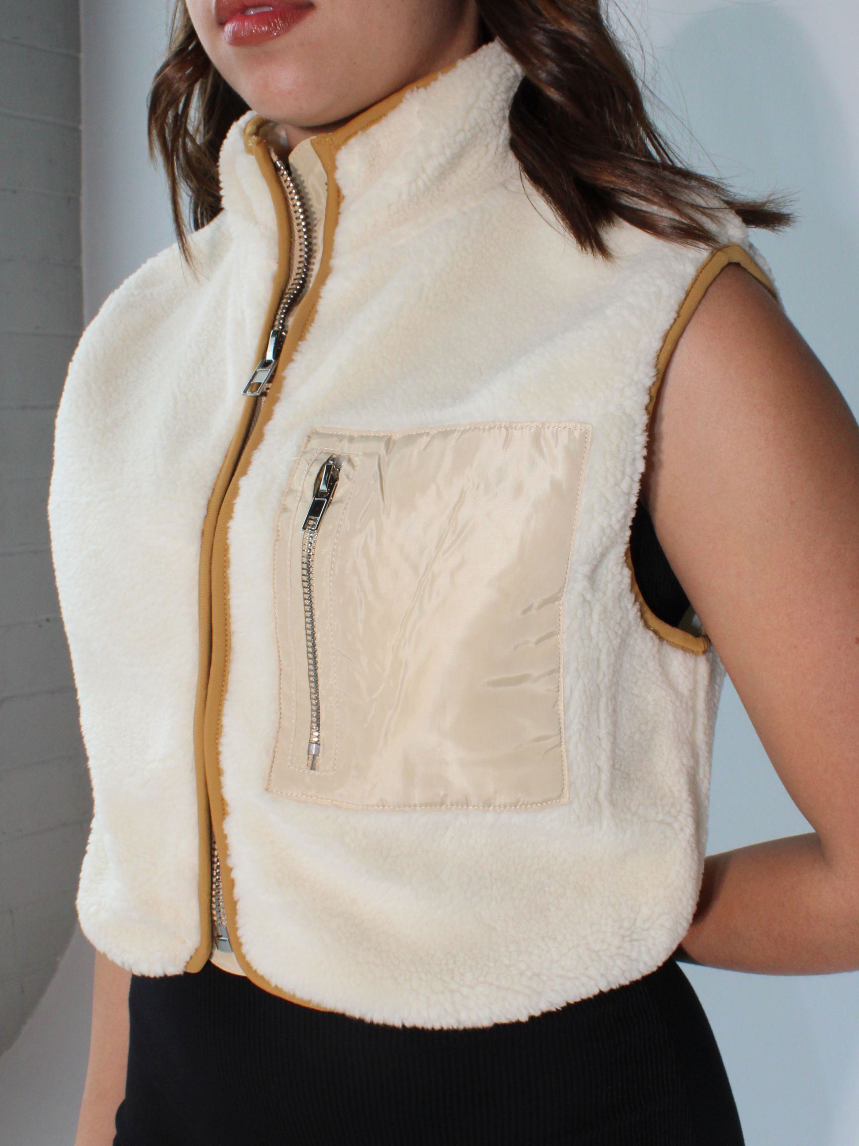 Edge Control Boucle High Neck Vest - Beige – ZADE