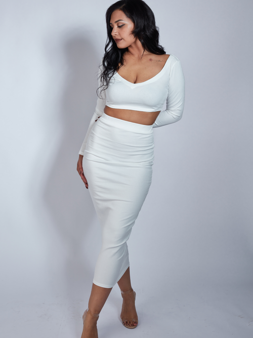 women's skirt set and top, long sleeve v shaped crop top with a long high rise rib knit skirt, all white outfits, all white skirt set outfits for women, zade fashion