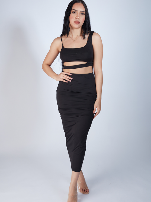 Sexy two piece skirt set that comes with a cut out sexy style crop top with a long black high waist or high rise skirt, crop top and skirt set is doubled layered, sexy clear high heels shoes, zade fashion